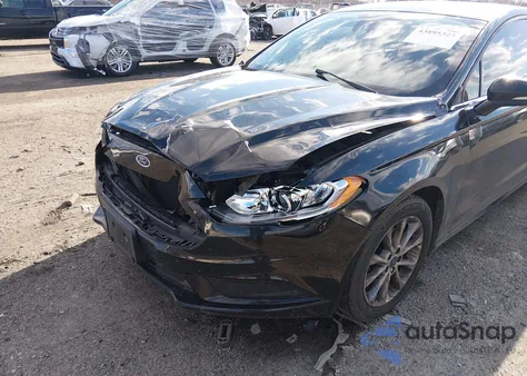 2017 Ford Fusion Se z USA, uszkodzony, nr VIN 3FA6P0H77HR369852